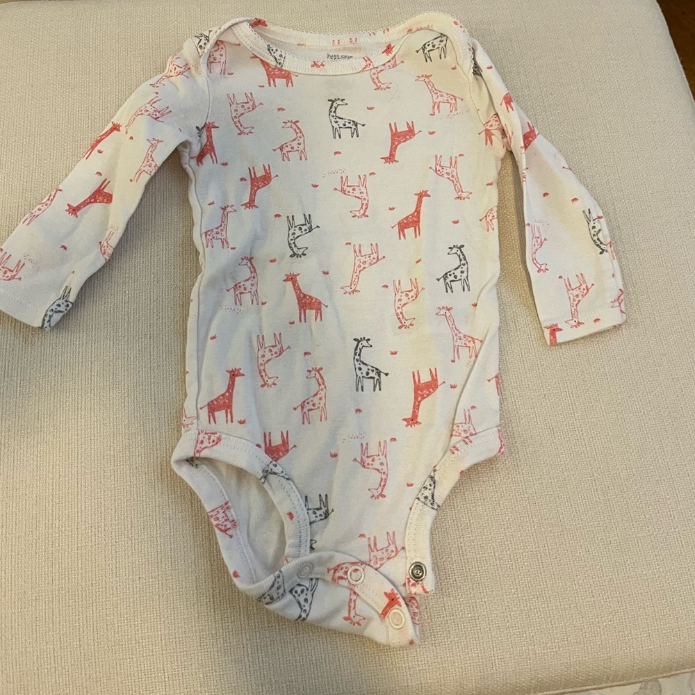 Carter’s giraffe onesie
